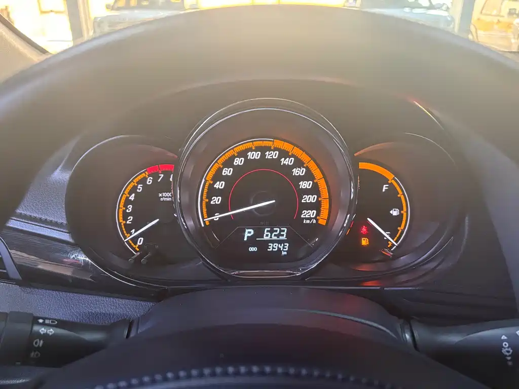 Toyota Yaris L 2023