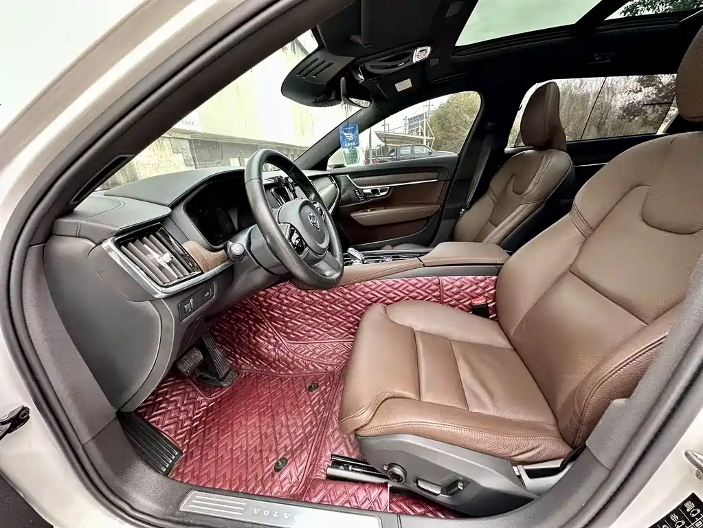 Volvo S90 2021 — фото 10