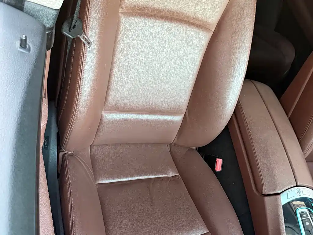 BMW 5 Series GT 2015 — фото 13