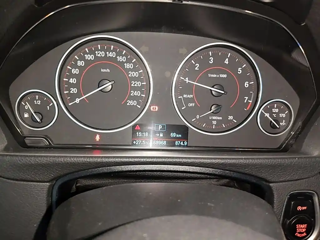 BMW 3 Series 2017 — фото 12