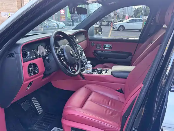Rolls-Royce Cullinan 2020