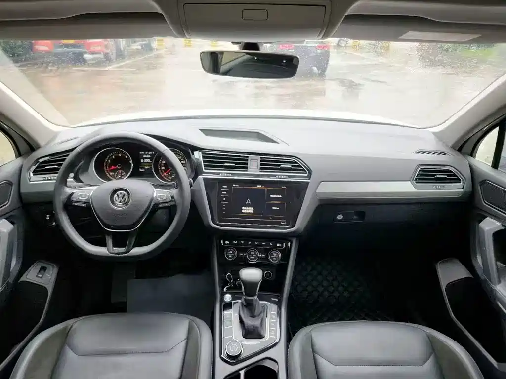Volkswagen Tiguan L 2017