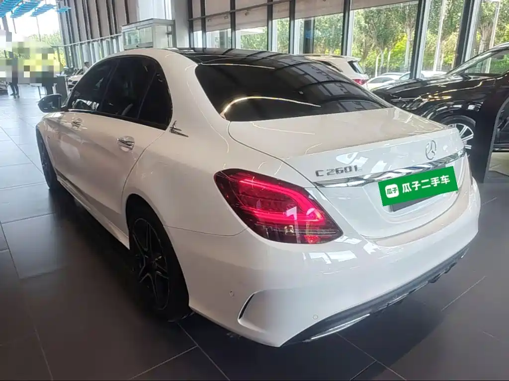 Mercedes-Benz C-Class 2021