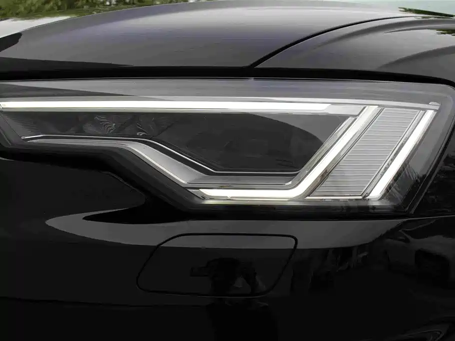 Audi A6L 2024 — фото 13