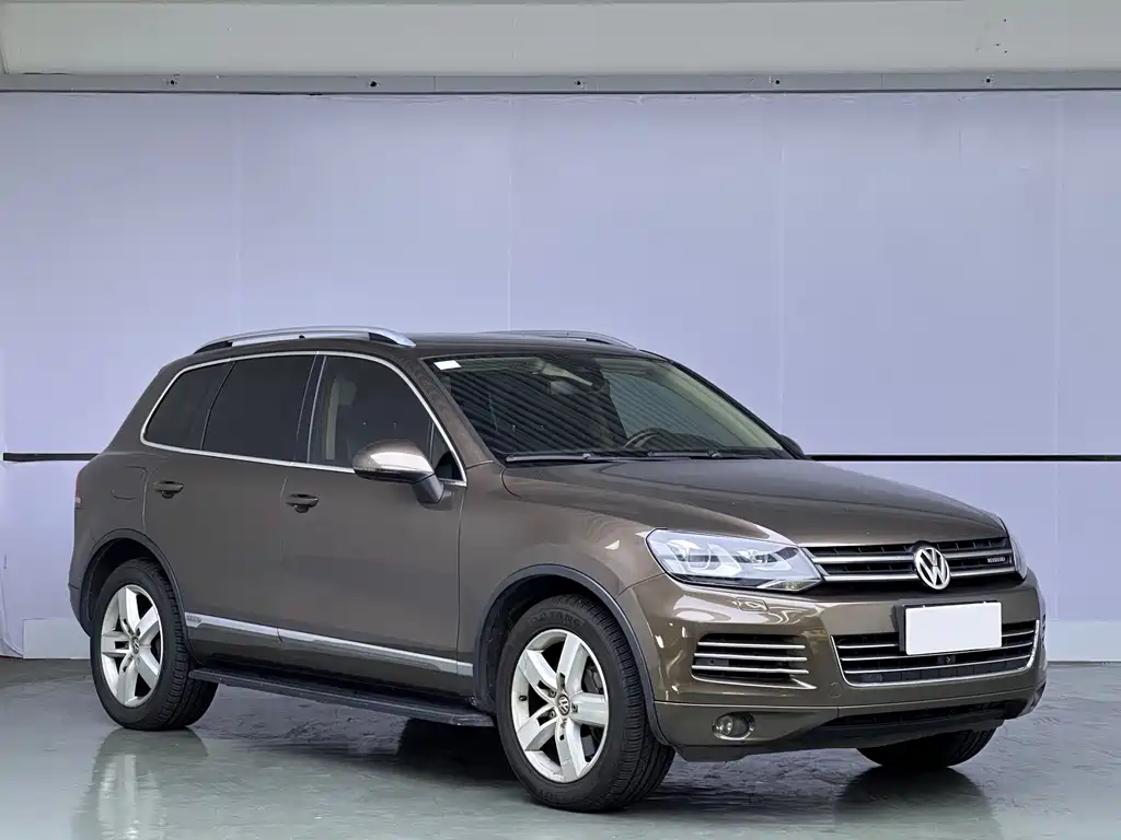 Volkswagen Touareg 2013 — фото 3