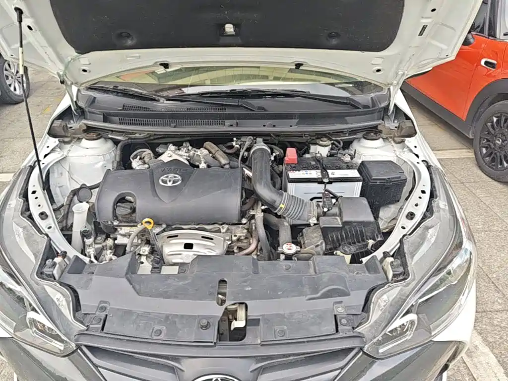 Toyota Yaris L 2022 — фото 20
