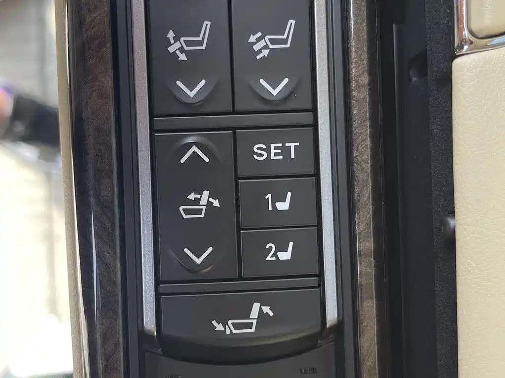 Toyota Alphard 2021 — фото 15