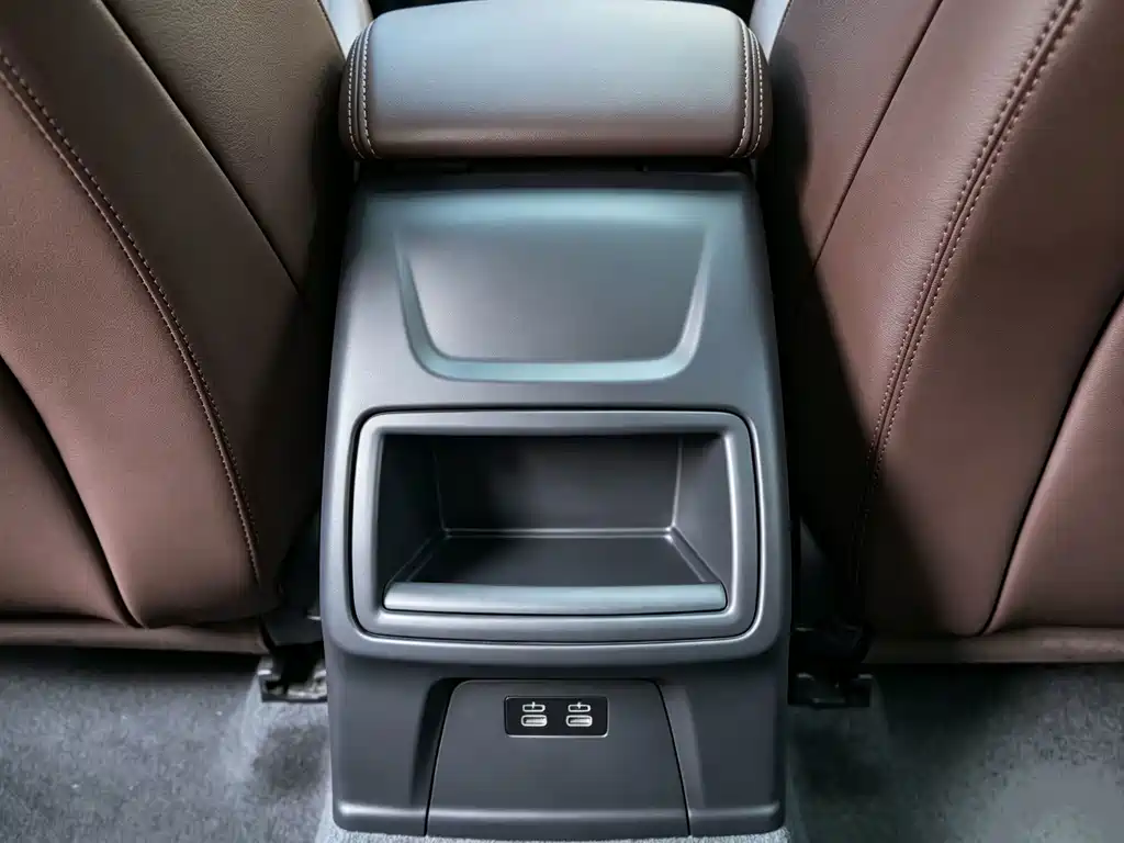 BMW 1 Series 2023 — фото 18