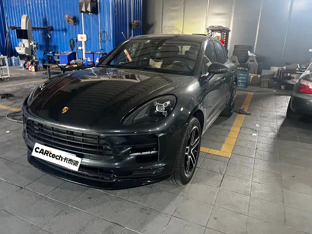 Porsche Macan 2021 — фото 1
