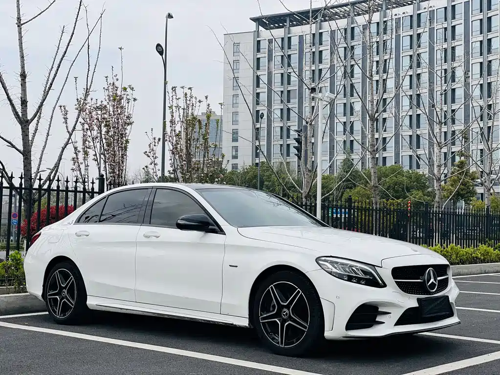 Mercedes-Benz C-Class 2021 — фото 3