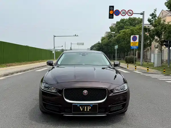 Jaguar XEL 2019