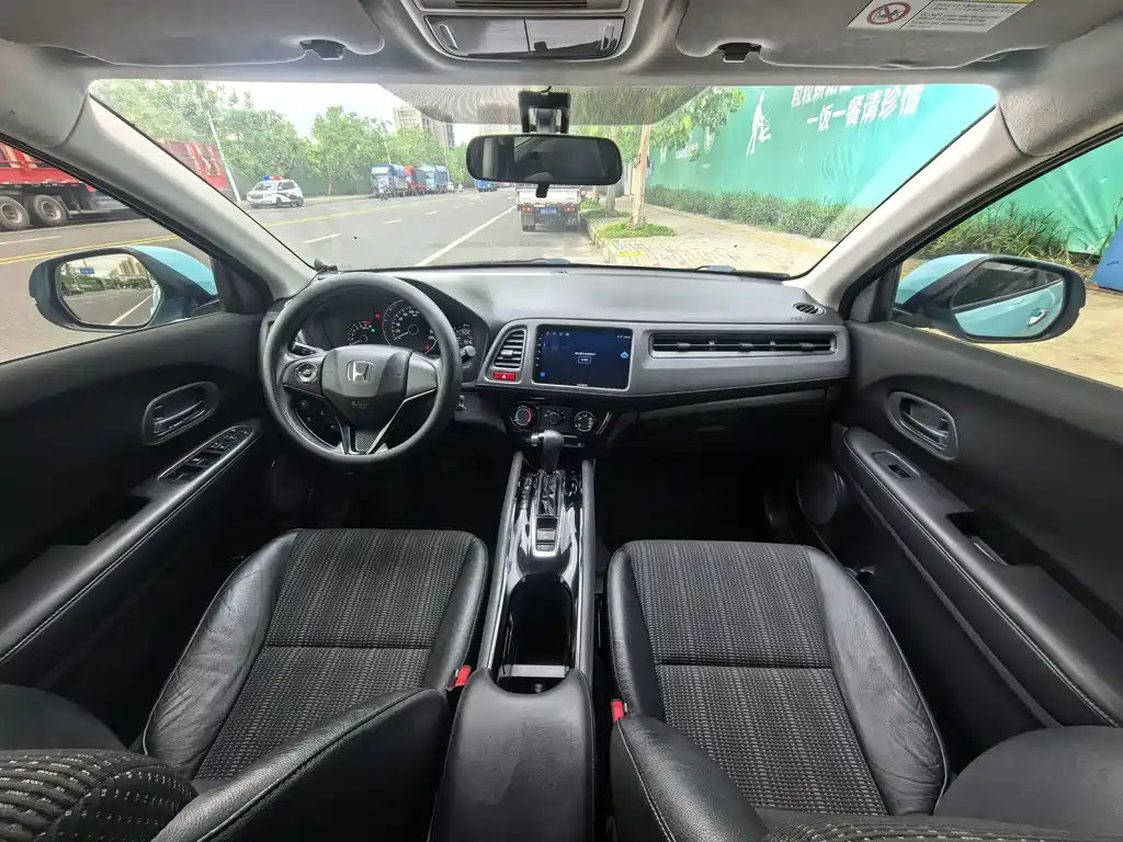 Honda Vezel 2017 — фото 8