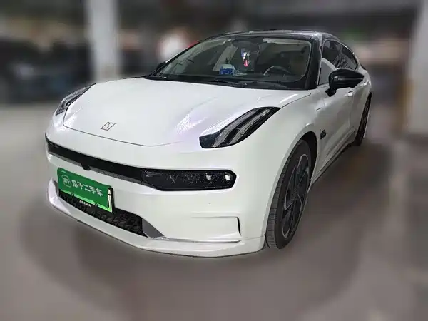 Zeekr 001 2022