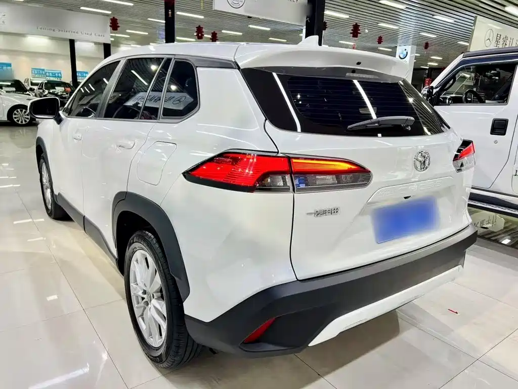 Toyota Corolla Cross 2022 — фото 5