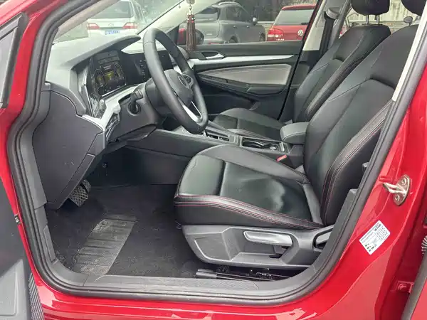 Volkswagen Golf 2022
