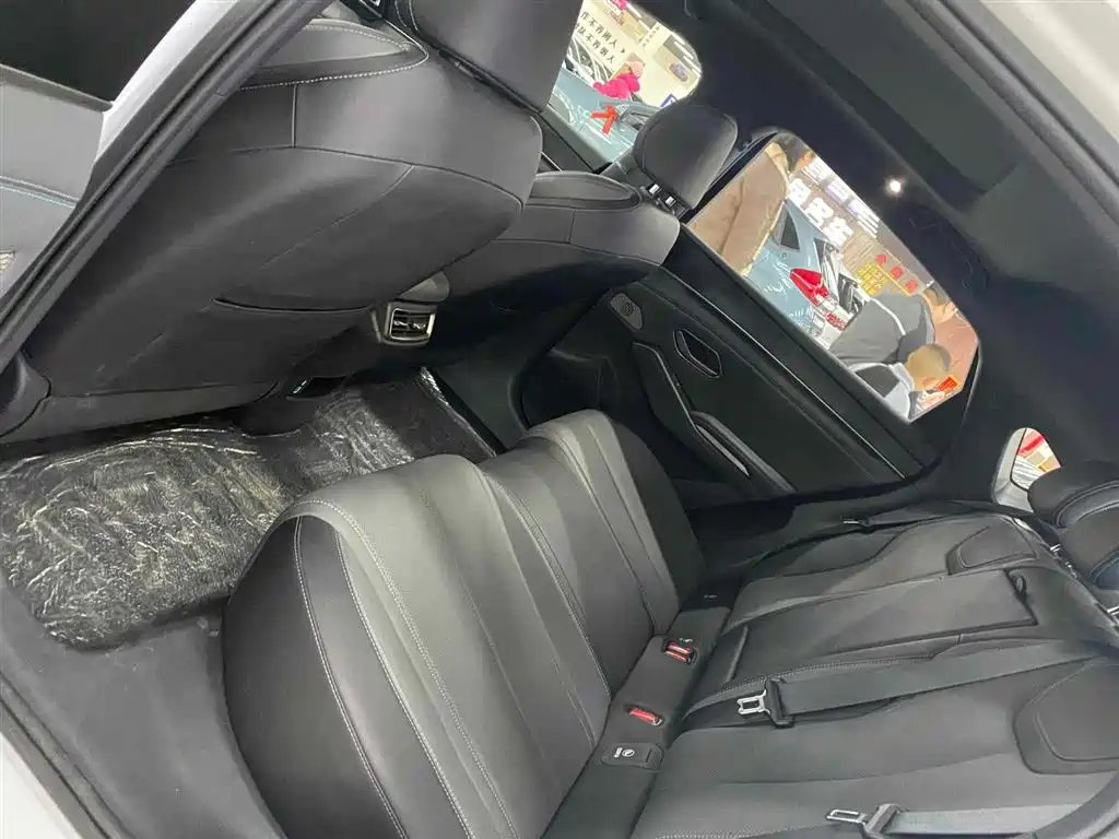 BYD Qin L 2025 — фото 12