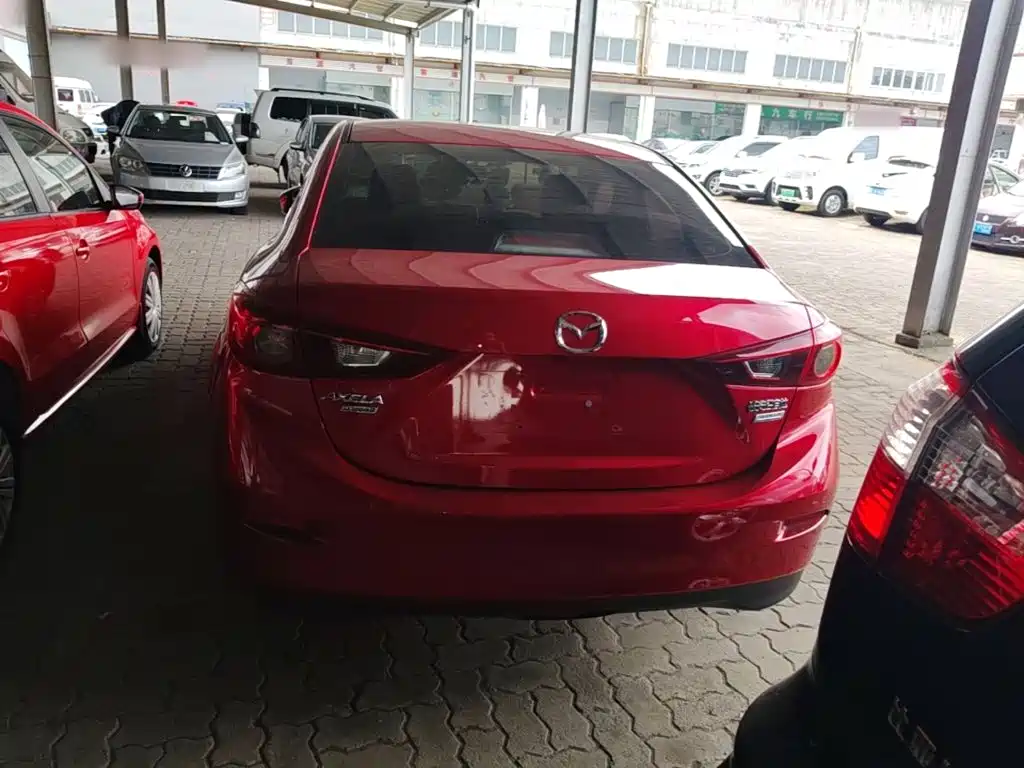 Mazda 3 Axela 2016