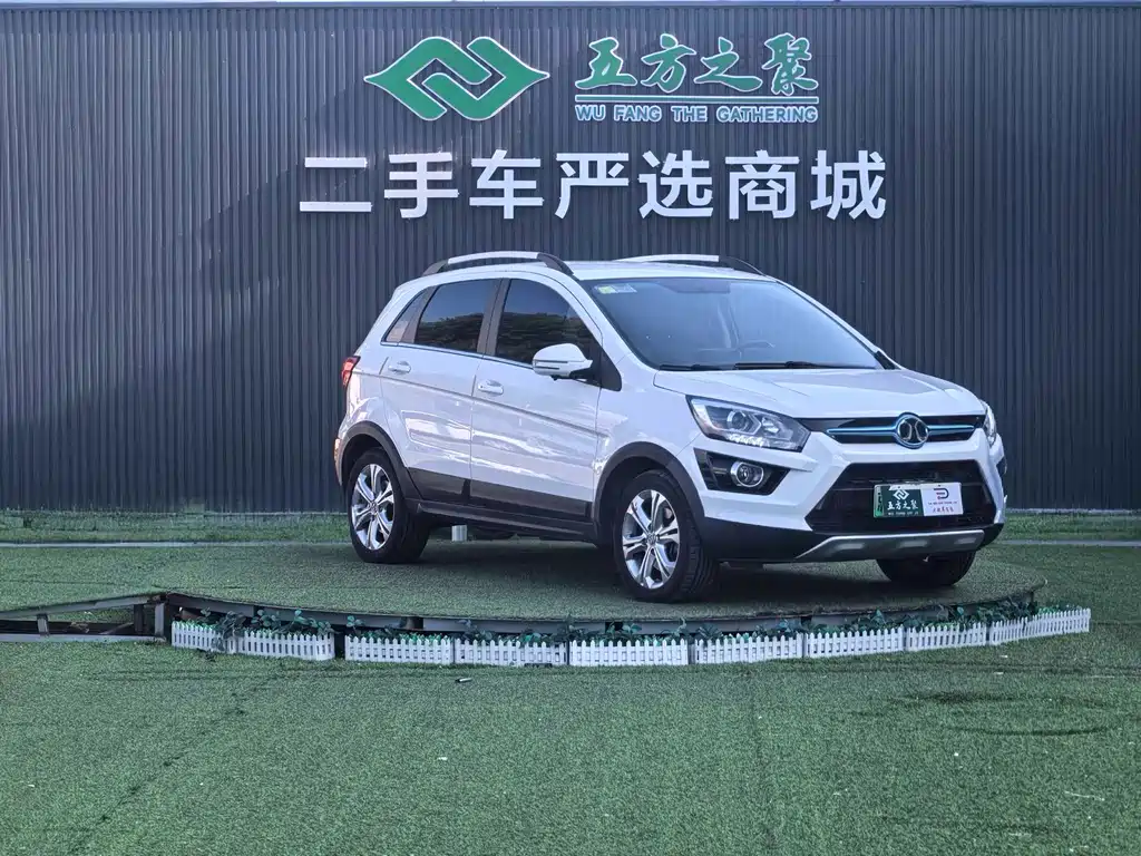 BAIC New Energy EX 2018 — фото 3