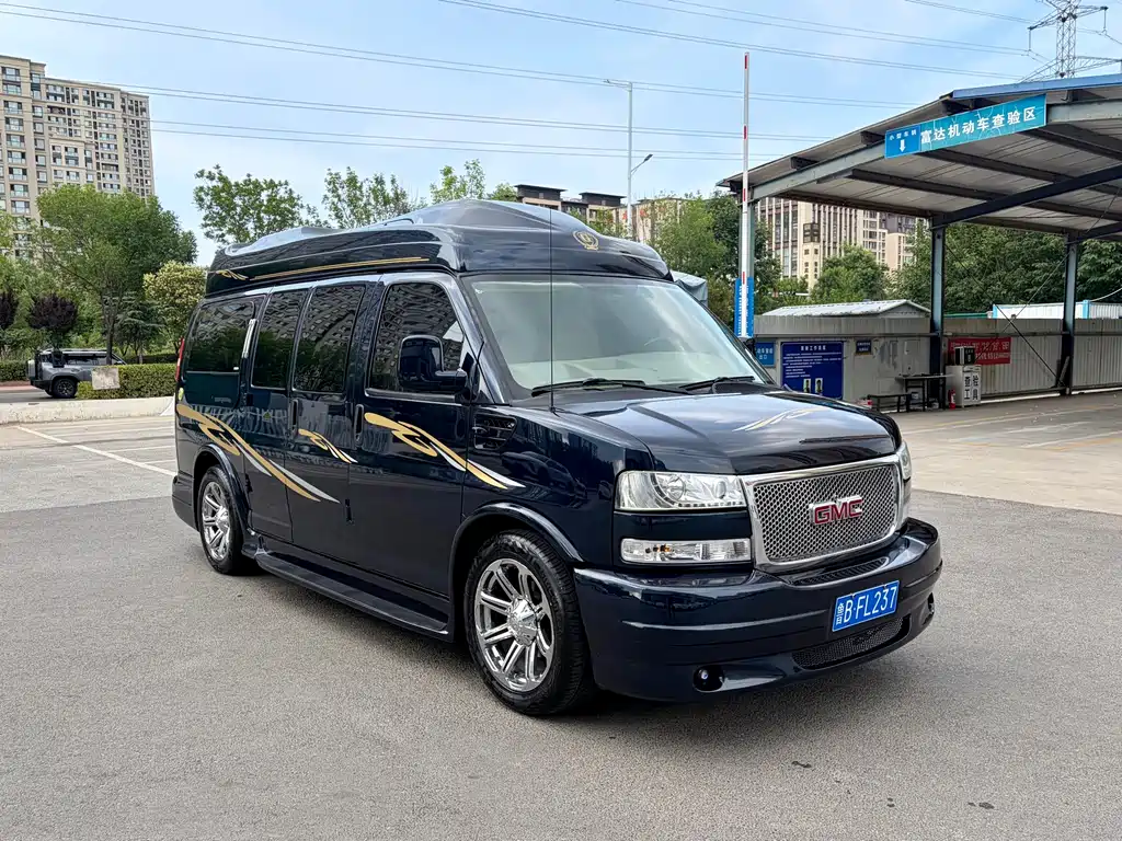 GMC Savana 2012