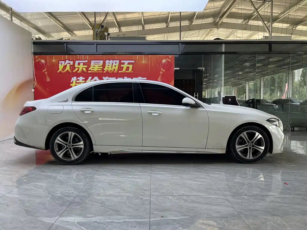 Mercedes-Benz C-Class 2022