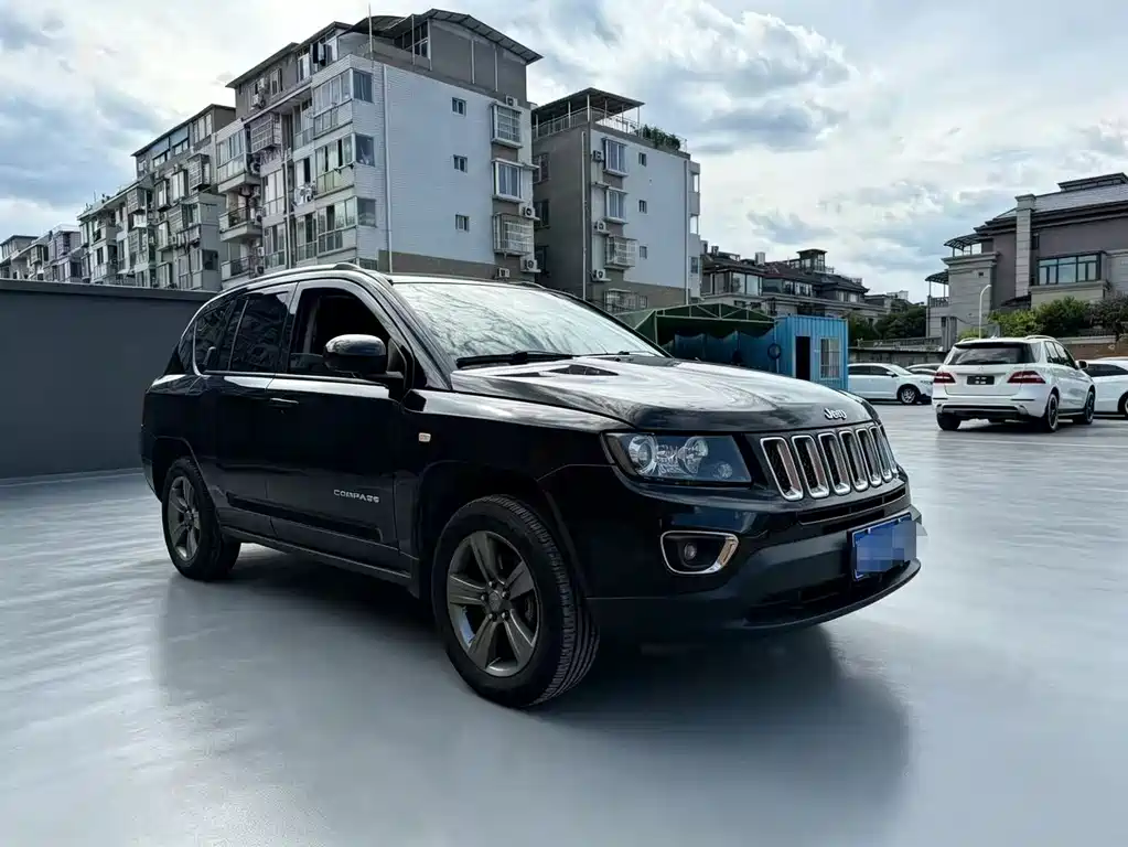 Jeep Compass 2014 — фото 3