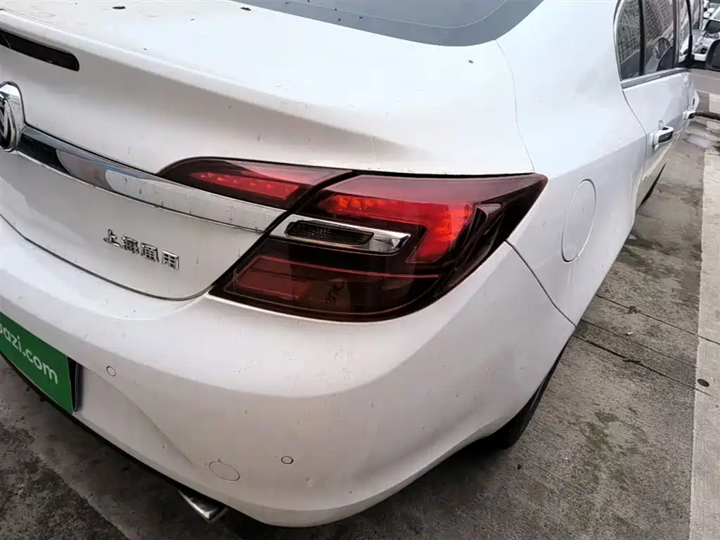 Buick Regal 2015 — фото 8