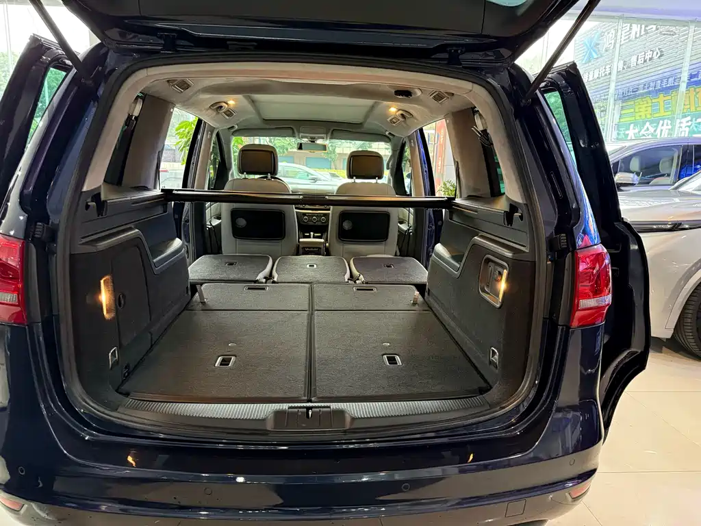 Volkswagen Sharan 2015 — фото 16