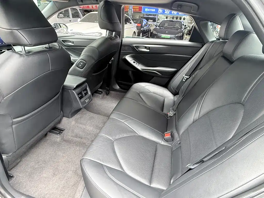 Toyota Avalon 2023 — фото 12