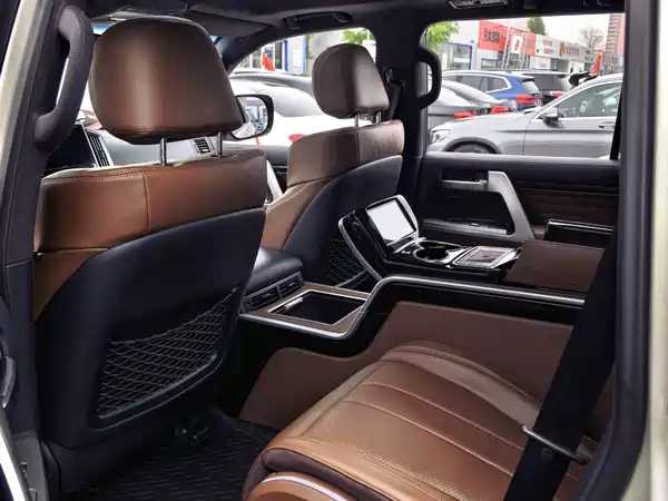 Toyota Land Cruiser 2015