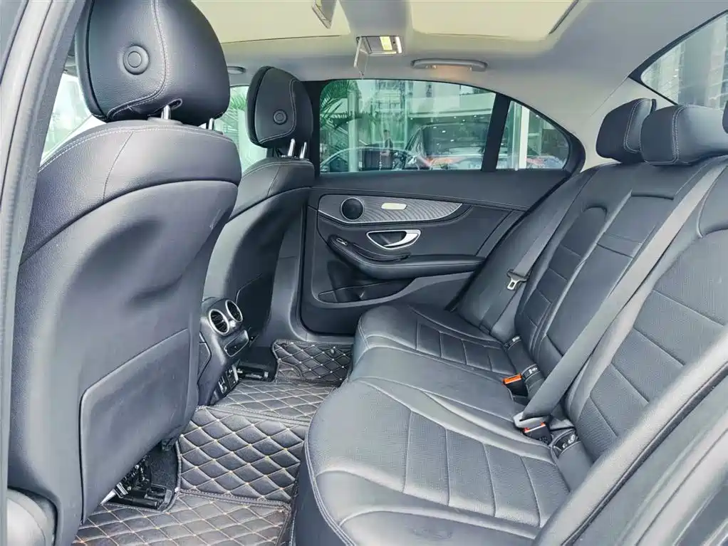 Mercedes-Benz C-Class 2020 — фото 14