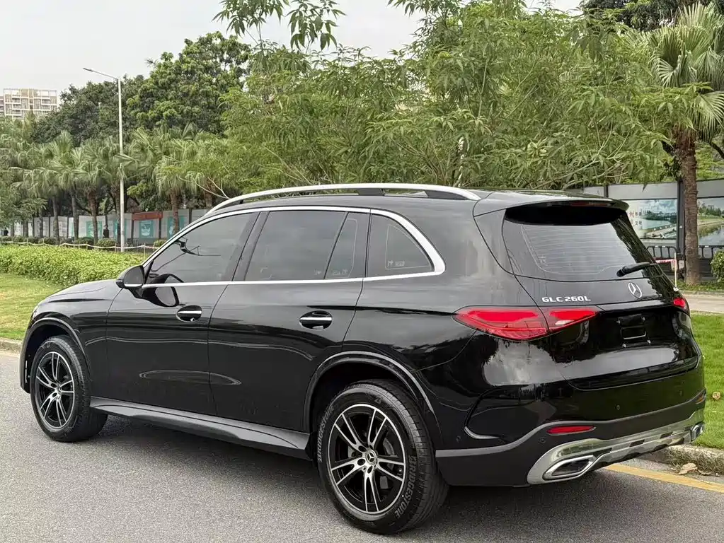 Mercedes-Benz GLC 2025