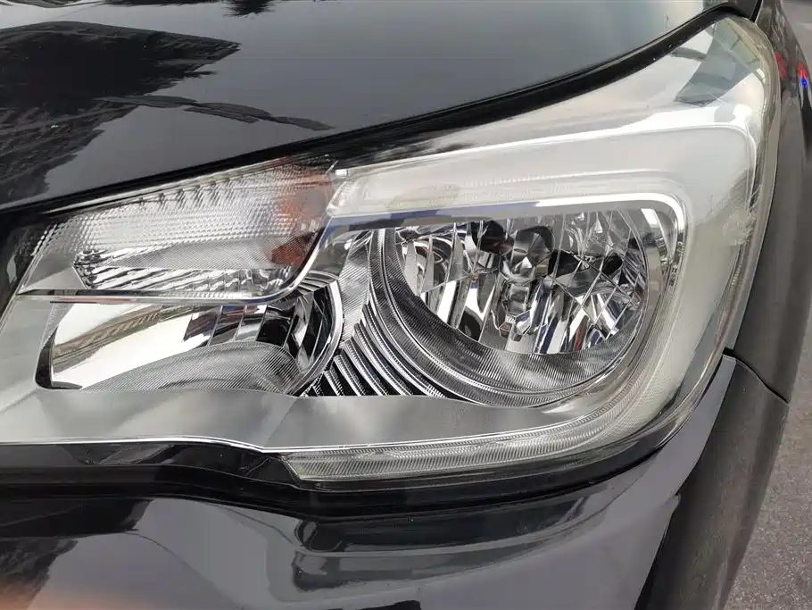 Subaru Forester 2017 — фото 3