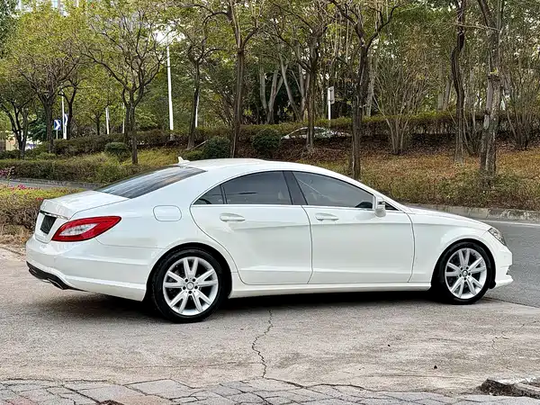 Mercedes-Benz CLS 2012