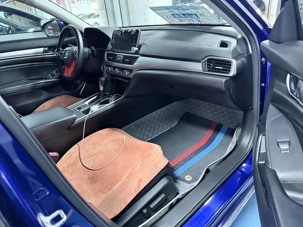 Honda Accord 2019 — фото 15