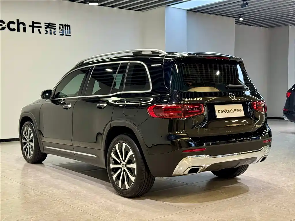 Mercedes-Benz GLB 2024