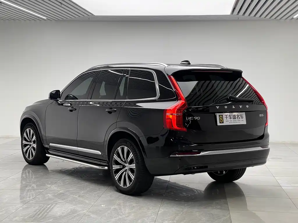Volvo XC90 2024 — фото 4