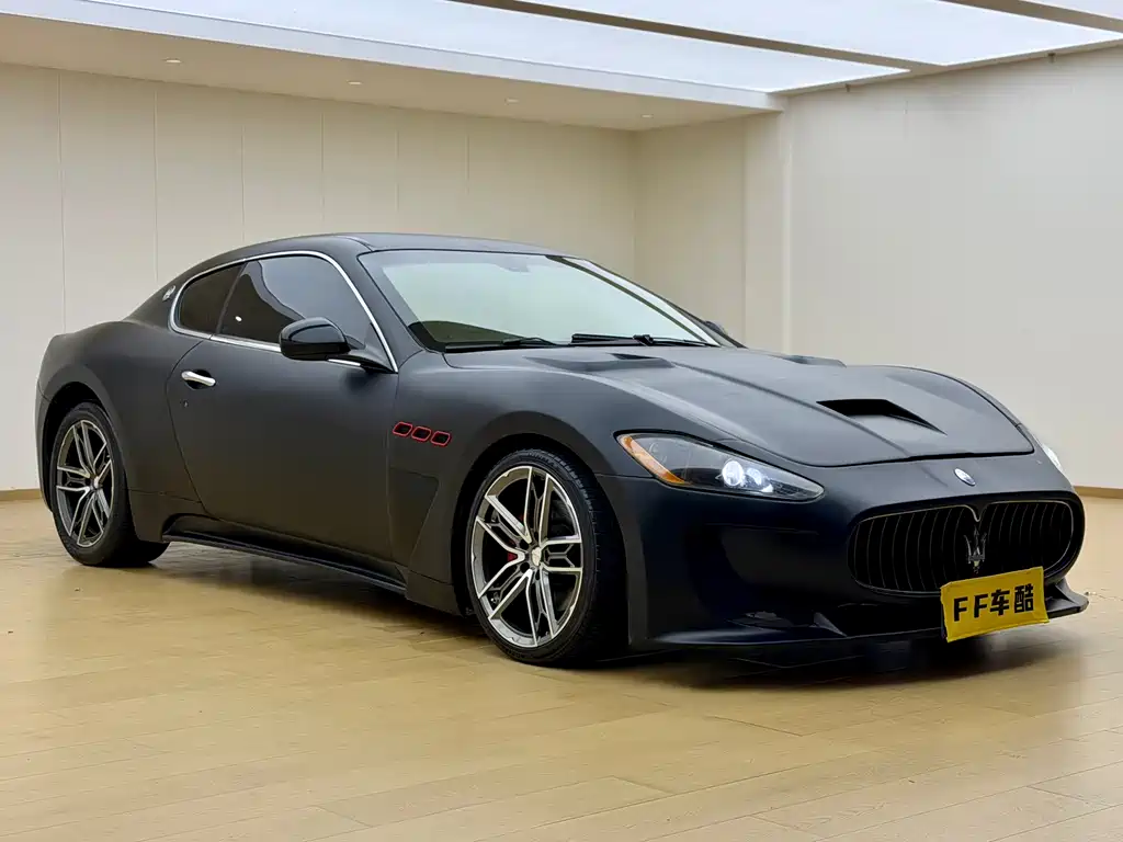 Maserati Granturismo 2010 — фото 2