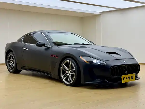 Maserati Granturismo 2010