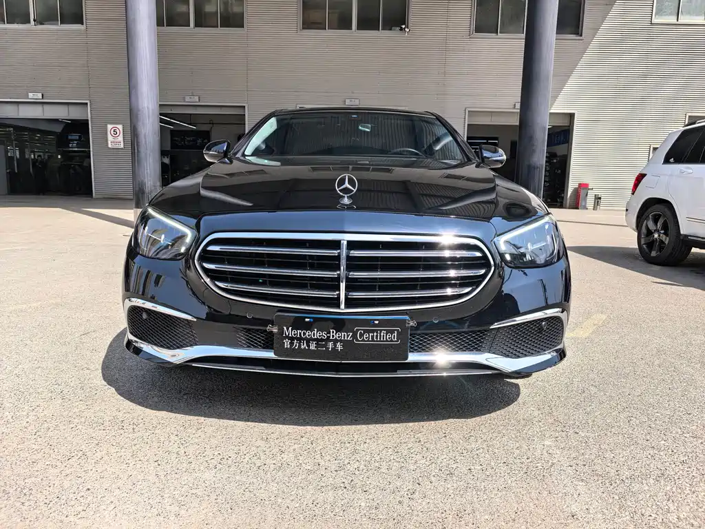 Mercedes-Benz E-Class 2023 — фото 2