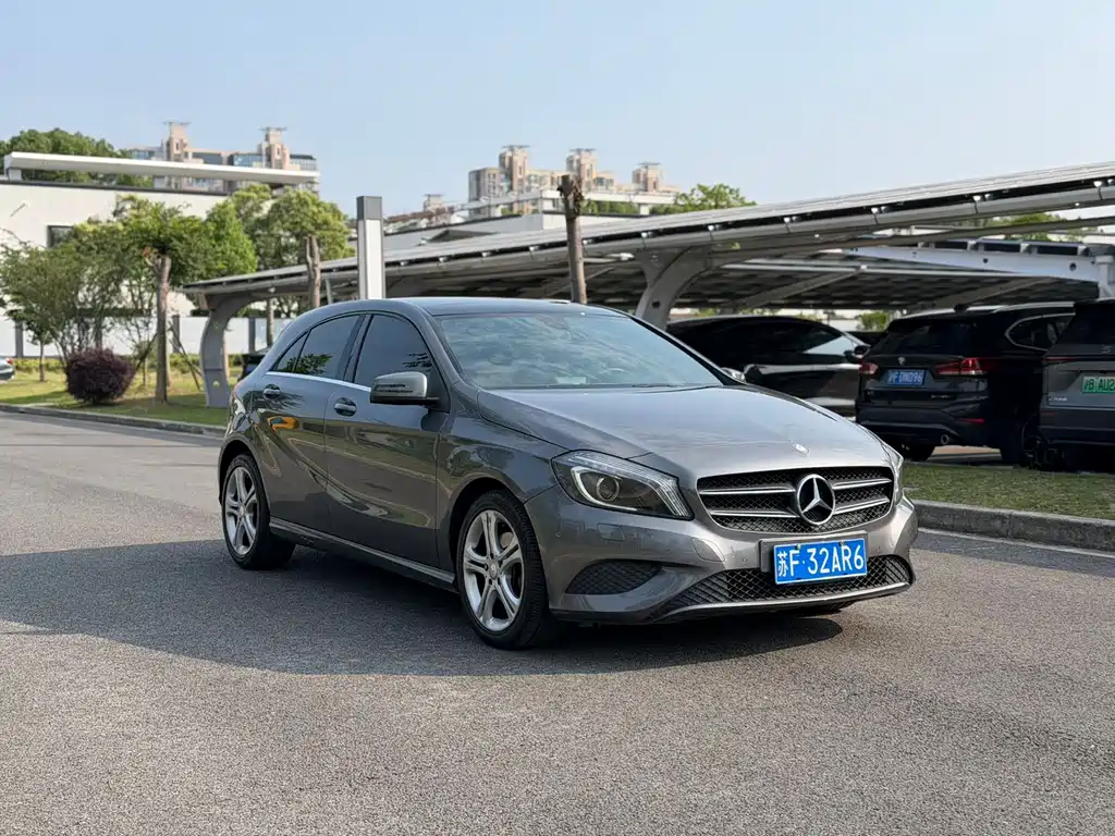 Mercedes-Benz A-Class 2015 — фото 3