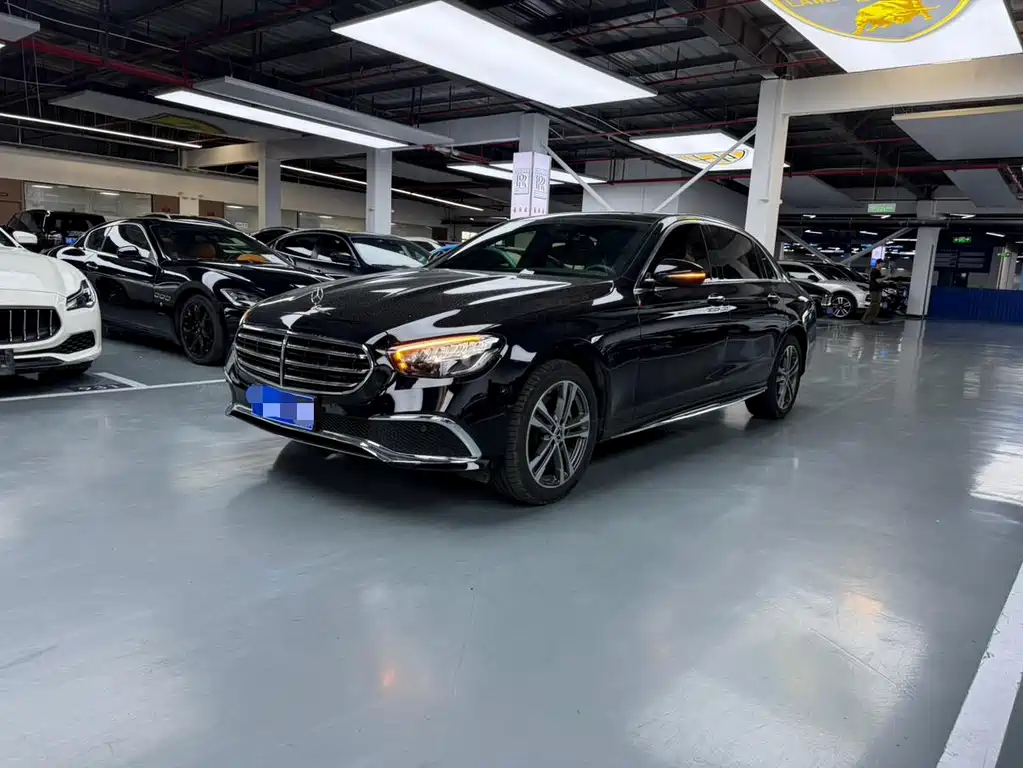 Mercedes-Benz E-Class 2022