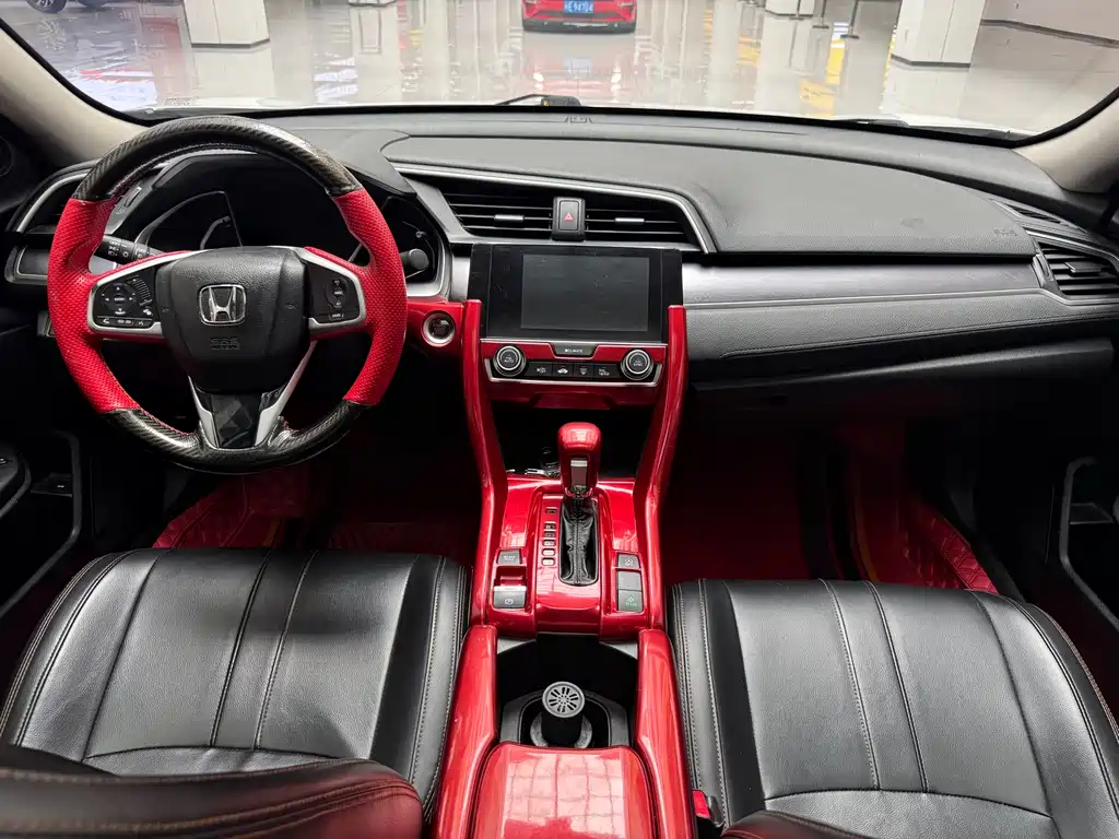Honda Civic 2019 — фото 18