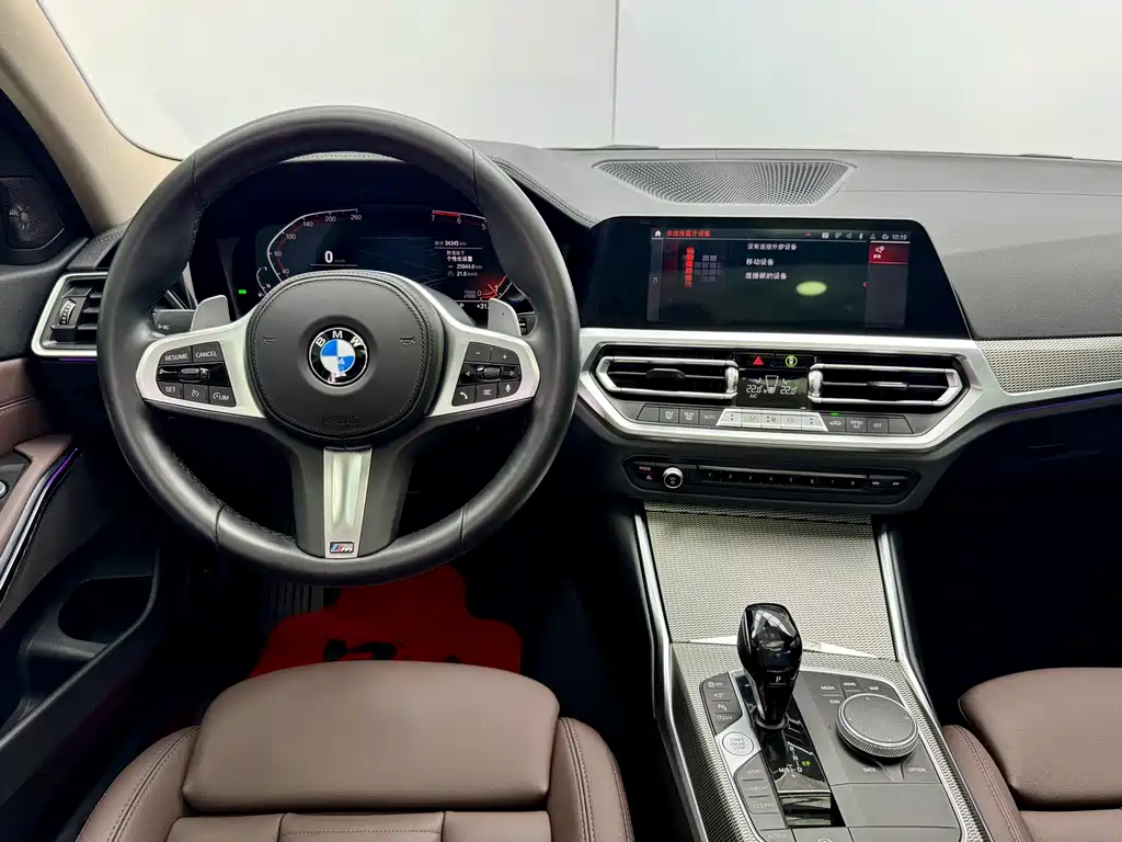 BMW 3 Series 2021 — фото 19