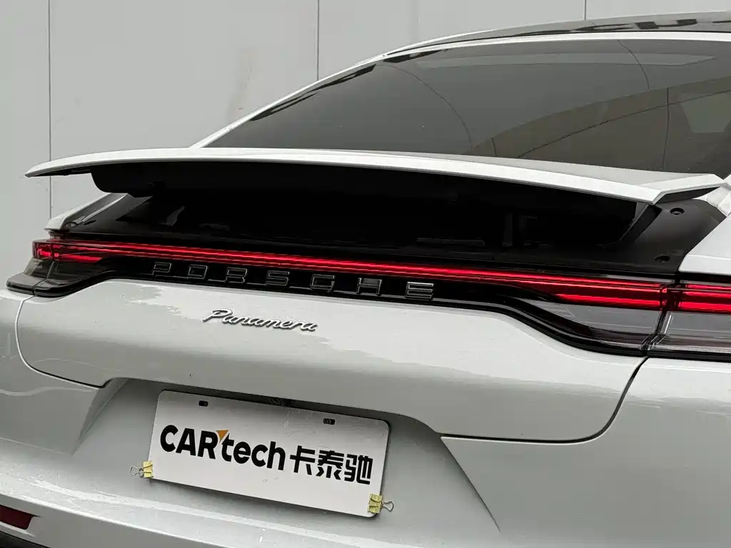 Porsche Panamera 2022 — фото 14