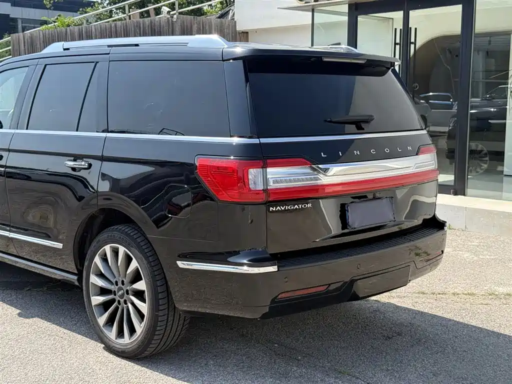 Lincoln Navigator 2020 — фото 12