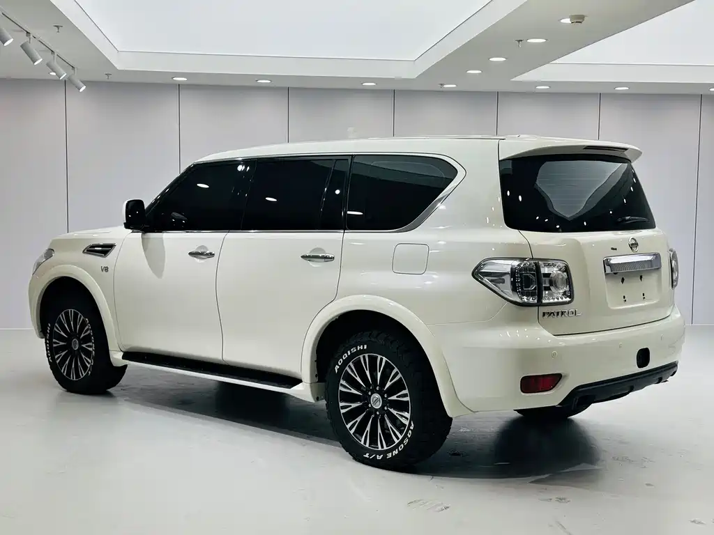 Nissan Patrol 2017 — фото 6