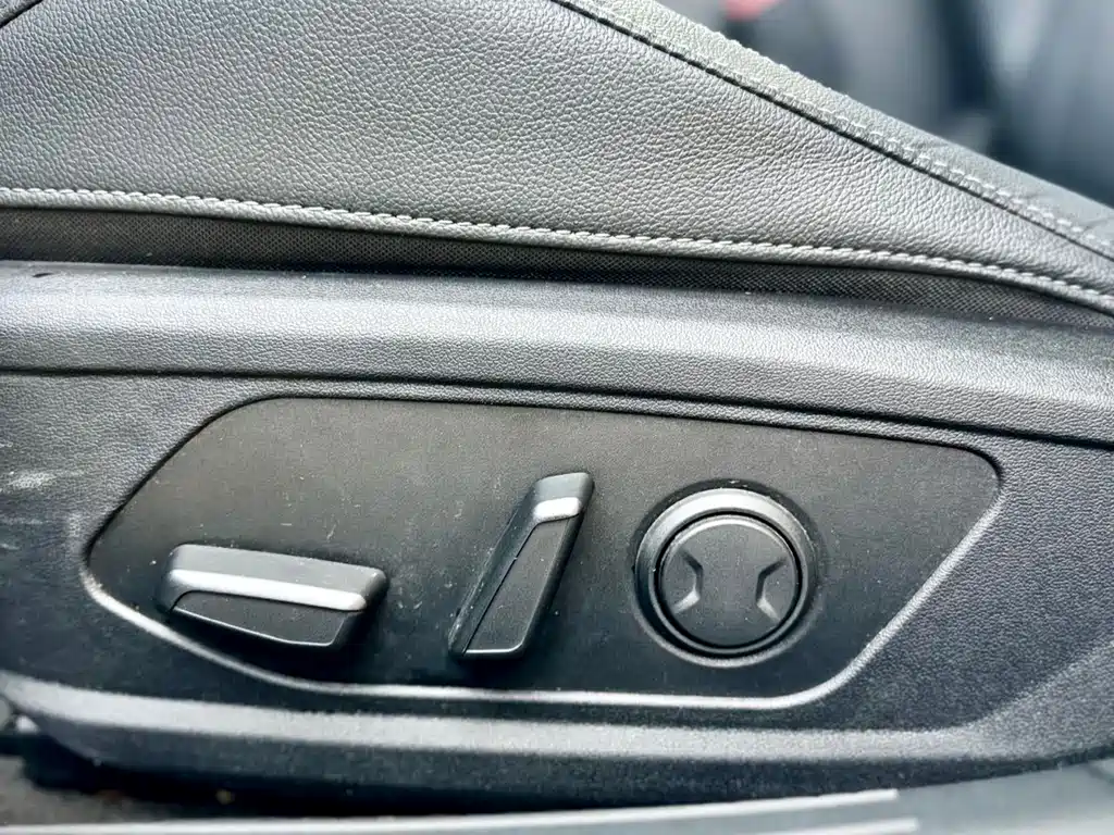 Hyundai Elantra 2023 — фото 17