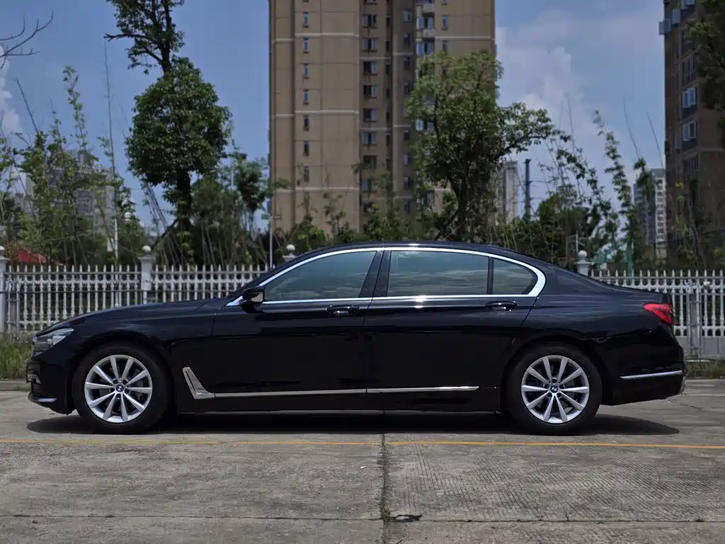 BMW 7 Series 2016 — фото 4