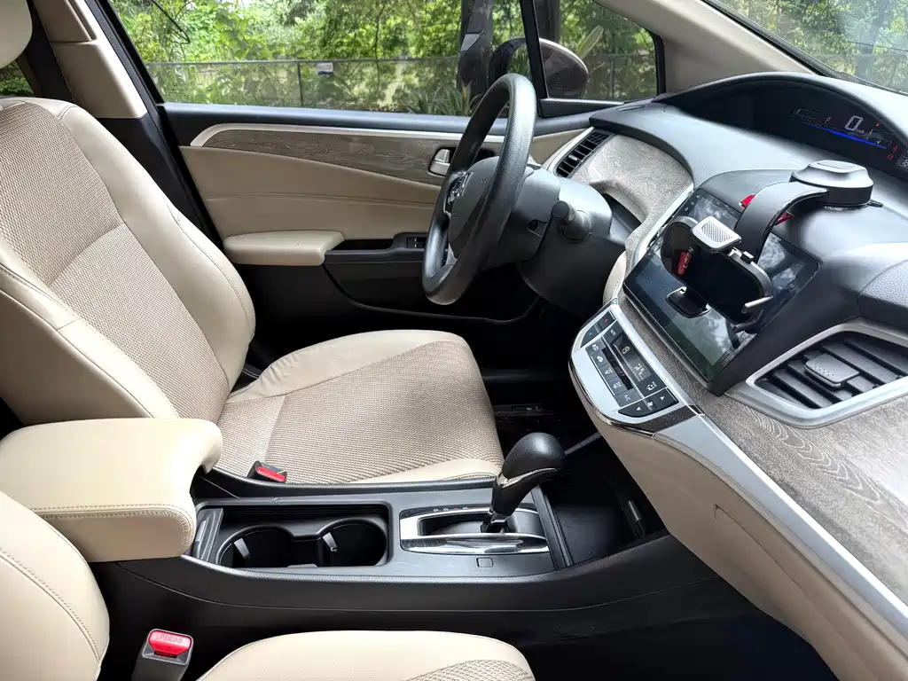 Honda Jade 2018 — фото 13