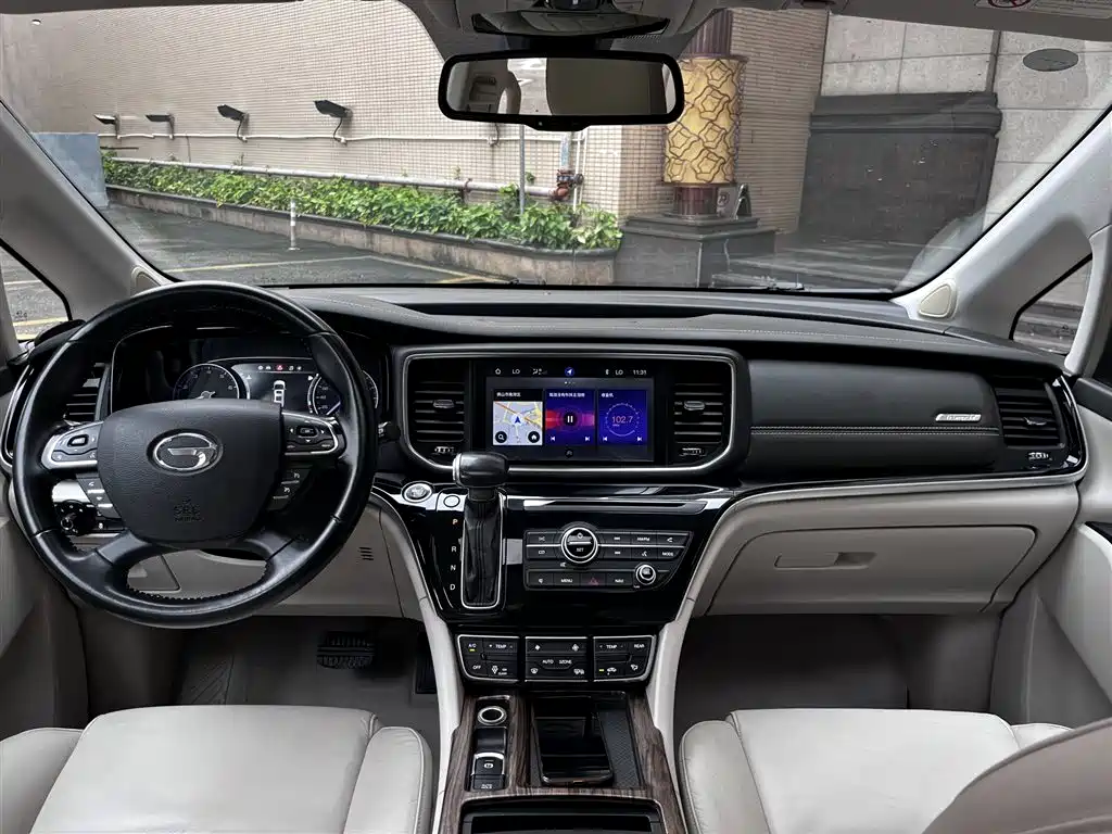 GAC Motor Trumpchi M8 2019 — фото 12